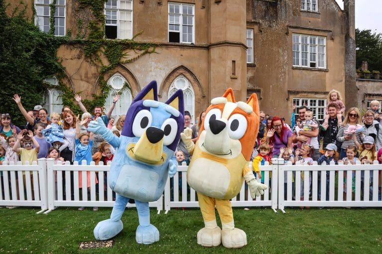 Character entertainment at a kids' birthday party in New Jersey